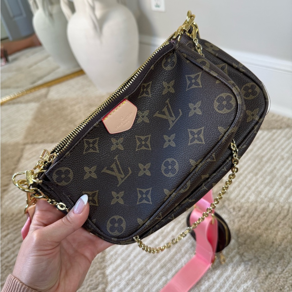 Cross Body - Picture 14 of 15